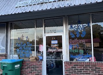 alabama/weiss-lake/shop/donna-s-bargain-center