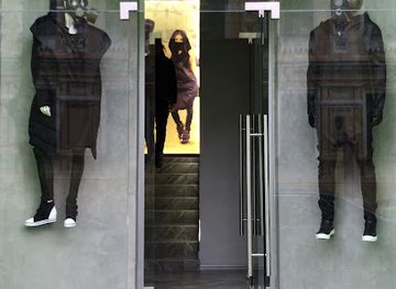 ukraine/vysokyi-verkh/shop/v12-concept-store