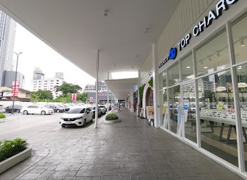 thailand/bangkok/ekkamai/shop/at-ekkamai