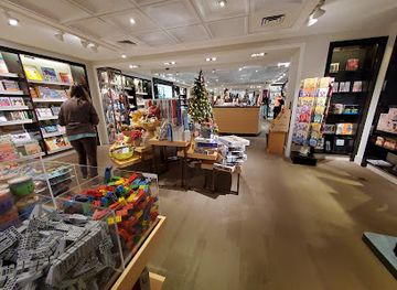 missouri/st-louis/shop/st-louis-art-museum-gift-store