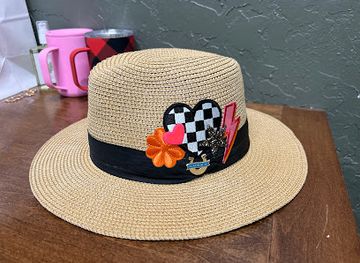 oklahoma/green-country/shop/okie-mountain-trading-co-gifts-decor-and-more