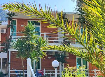 albania/dhermi-region/shop/hotel-jon