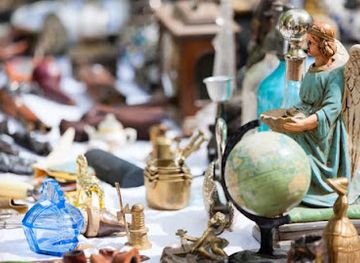 mississippi/mccomb/shop/ginny-s-gifts-and-collectibles