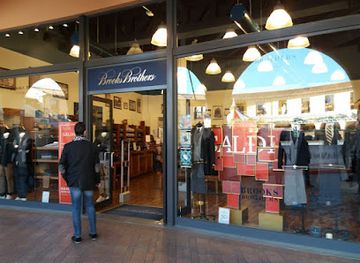 italy/val-di-chiana/shop/brooks-brothers