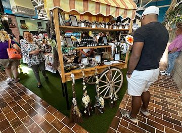 connecticut/the-gold-coast/shop/the-bristol-bazaar