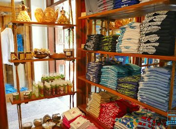 seychelles/cerf-island/shop/coco-seychelles