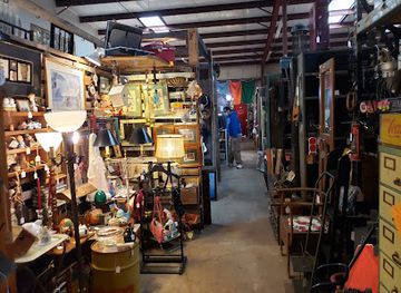 oklahoma/oklahoma-city-metropolitan-area/shop/warehouse-antique-mall
