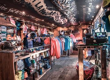 france/val-d-isere/shop/folie-douce-shop