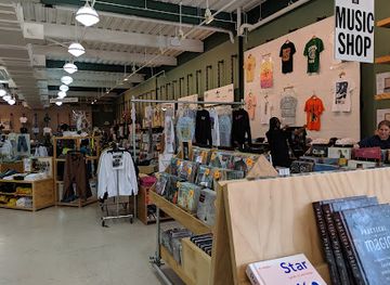 texas/the-woodlands/shop/urban-outfitters