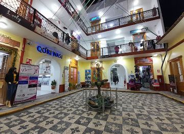 peru/puno-region/shop/centro-comercial-qori-wasi