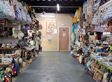 panama/taboga-island/shop/centro-de-artesanias-cardenas