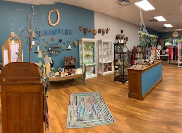 michigan/lansing/shop/ornamaloo