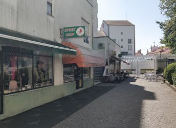 portugal/ponte-de-lima/shop/sport-shop