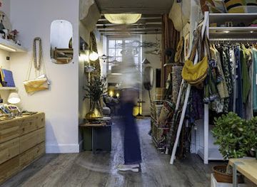 france/tours/cathedrale/shop/fleurenplume-concept-store