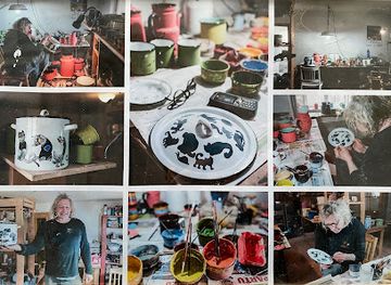 czechia/cesky-krumlov/shop/rucni-dilna-smaltovane-vyrobky