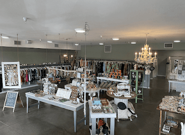 arizona/sonoran-desert/shop/poor-little-rich-girl
