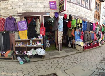 nepal/everest-base-camp/shop/everest-sherpa-equipment-grocery