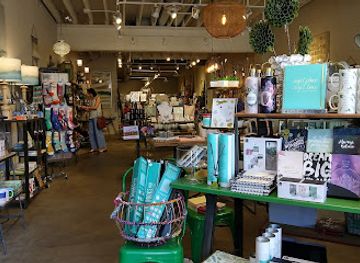 14 Hill gift shop