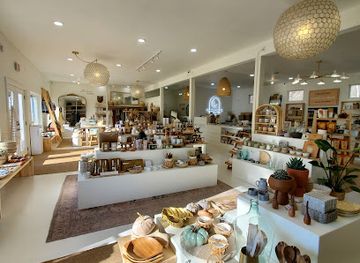 minnesota/lake-superior/shop/the-moon-market