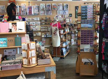 california/bay-area/shop/lola-ghirardelli-square