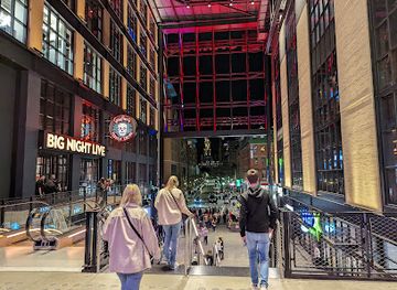 massachusetts/boston/north-end/shop/the-hub-on-causeway