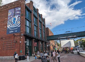 canada/toronto/distillery-district/shop/hoi-bo