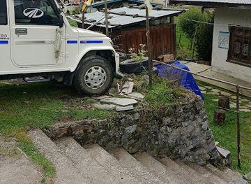 bhutan/lhuntse-district/shop/dechenmo-general-shop