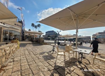 israel/jaffa/old-jaffa/shop/akiva-s-gift-shop