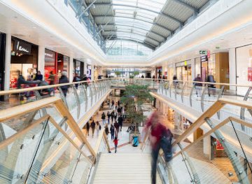 belgium/louvain-la-neuve/shop/l-esplanade