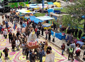 bolivia/lake-titicaca/shop/laundry-service-y-tienda-de-abarrotes