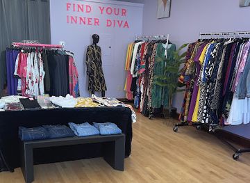 iowa/waterloo/shop/lisa-lou-boutique-and-beauty