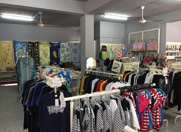 cyprus/fig-tree-bay/shop/caprees-gift-souvenir-shop