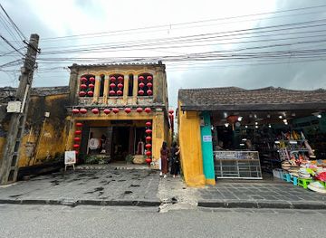 vietnam/hoi-an/hoi-an-ancient-town/shop/reaching-out-arts-crafts
