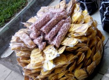 cameroon/dschang/shop/pere-nana