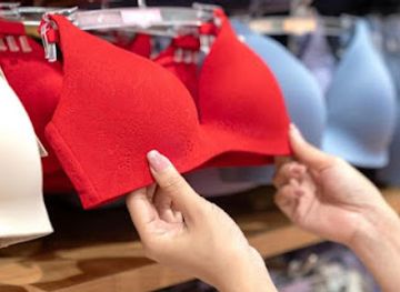 united-arab-emirates/jebel-hafeet/shop/almra-alnaemah-lalmalabis-alnisaiyah