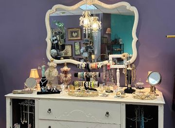 illinois/rockford/shop/quaint-shop