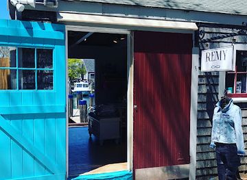 massachusetts/nantucket/shop/remy