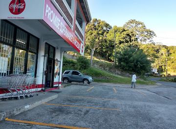 saint-lucia/marigot-bay/shop/the-promise-supermarket