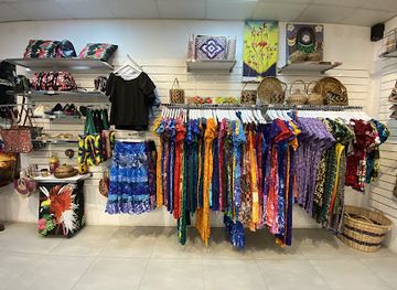 papua-new-guinea/new-ireland/shop/glow-hair-boutique-gordons