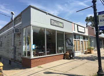 connecticut/bridgeport/shop/pious-bird-of-good-omen