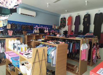 maldives/thinadhoo-island/shop/flawsome