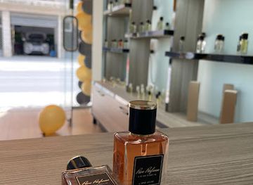 albania/berat/shop/nelas-parfume