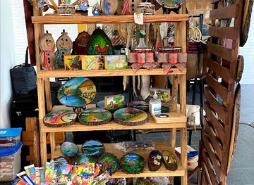 el-salvador/coastal-region/shop/artesanias-regalos-artesanales-sv