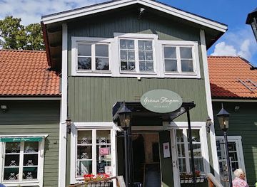 sweden/bjorkliden/shop/grona-stugan