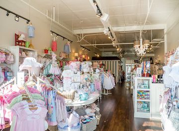 tennessee/ruby-falls/shop/the-sandbox-children-s-boutique