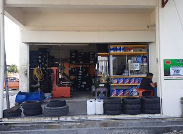 brunei/bangar/shop/syarikat-radin-bin-hj-salleh-dan-anak-anak-tyre-shop