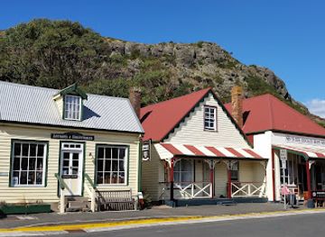 australia/tasmanian-wilderness/shop/crossland-antiques-collectables