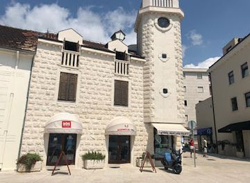 montenegro/kotor-bay/shop/sipa-butik