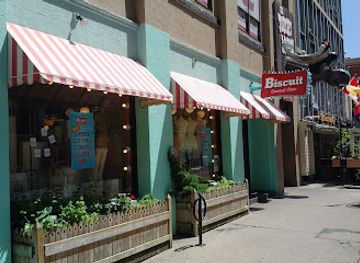 canada/halifax/north-end-halifax/shop/biscuit-general-store