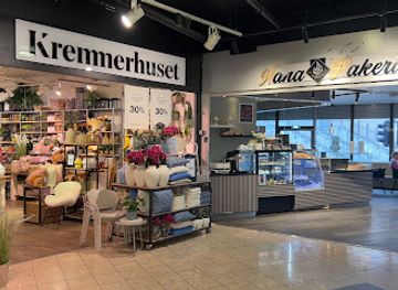 norway/oslo/shop/gunerius-shopping-center